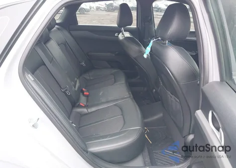 2022 Kia K5 Gt-Line z USA, uszkodzony, nr VIN 5XXG64J22NG143753